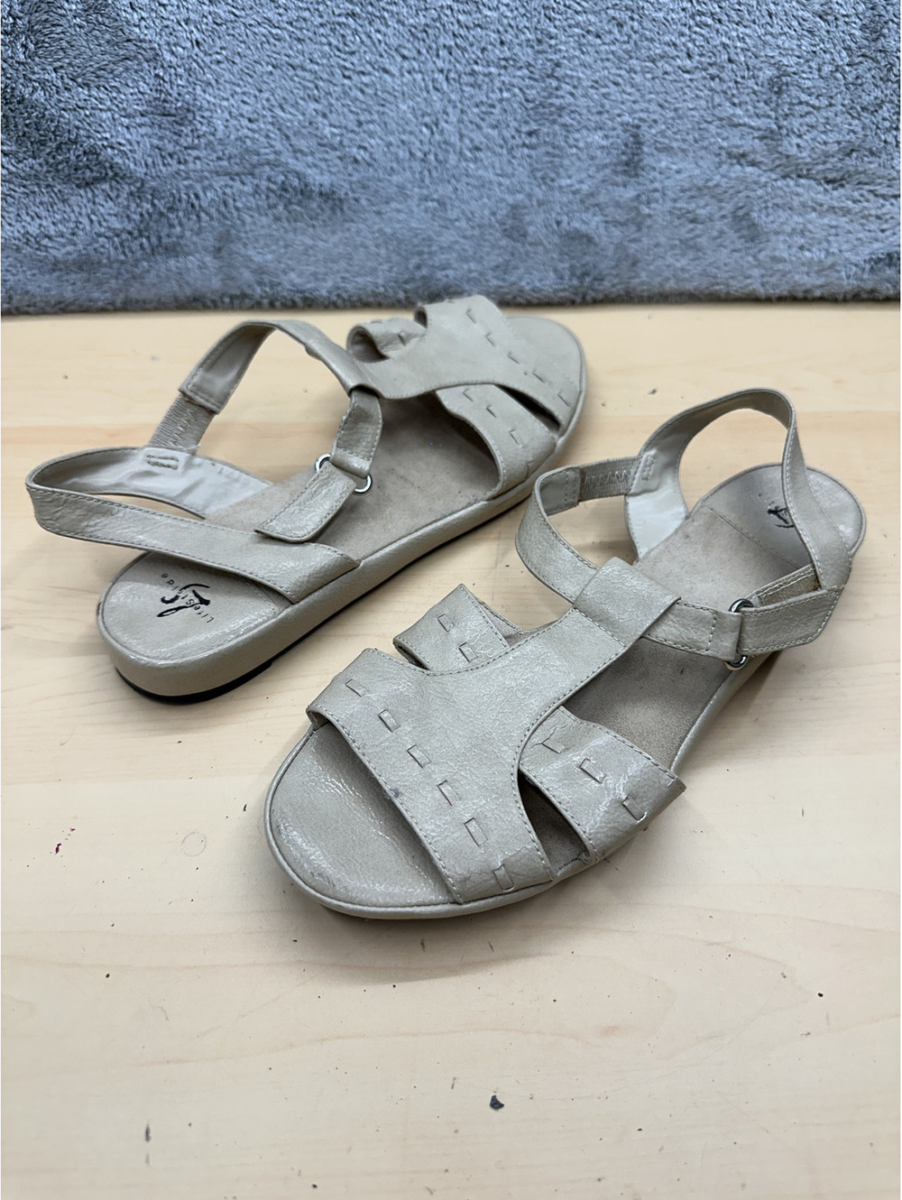 Lifestride Beige Leather Slingback Sandals Comfortable Casual Chic Summer